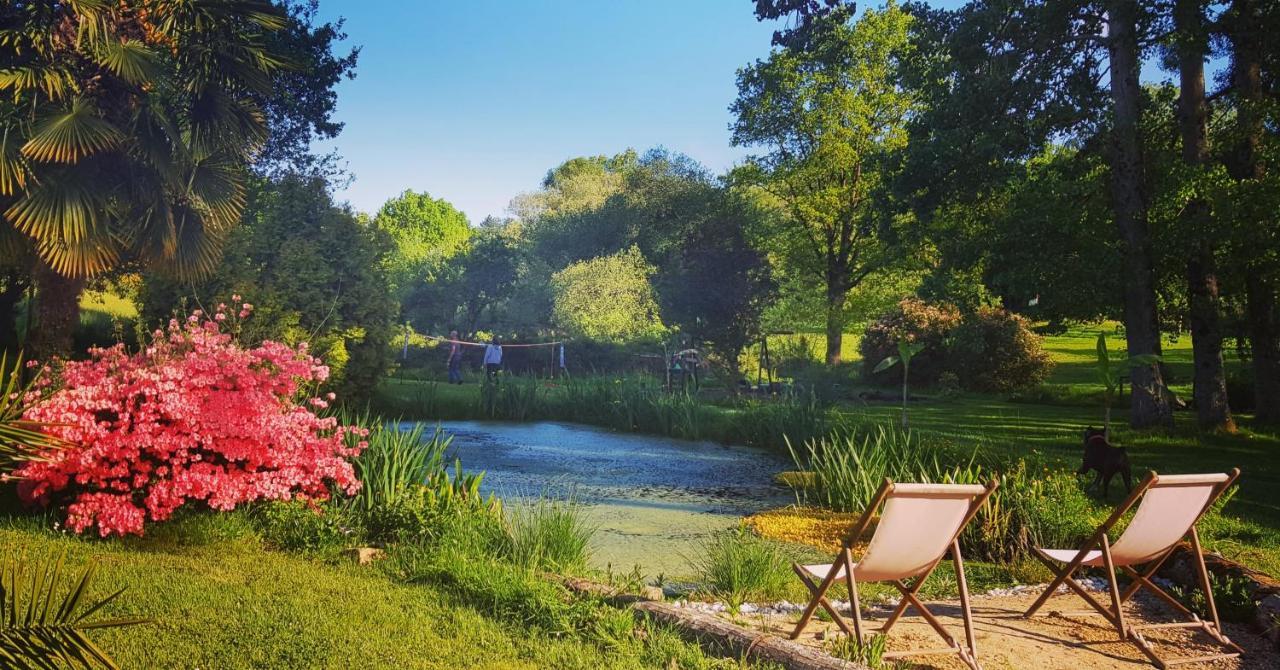 Le Vieux Moulin Gites - A Charming Stone Cottage With Garden View And Seasonal Pool Guegon Exterior photo